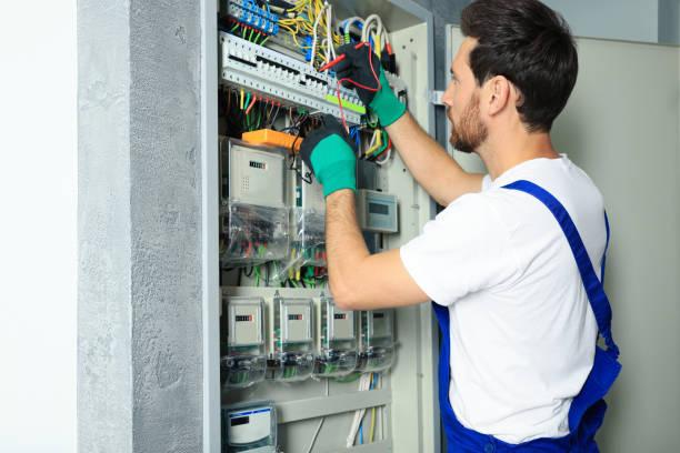 Best Circuit Breaker Repair  in Tuckerman, AR
